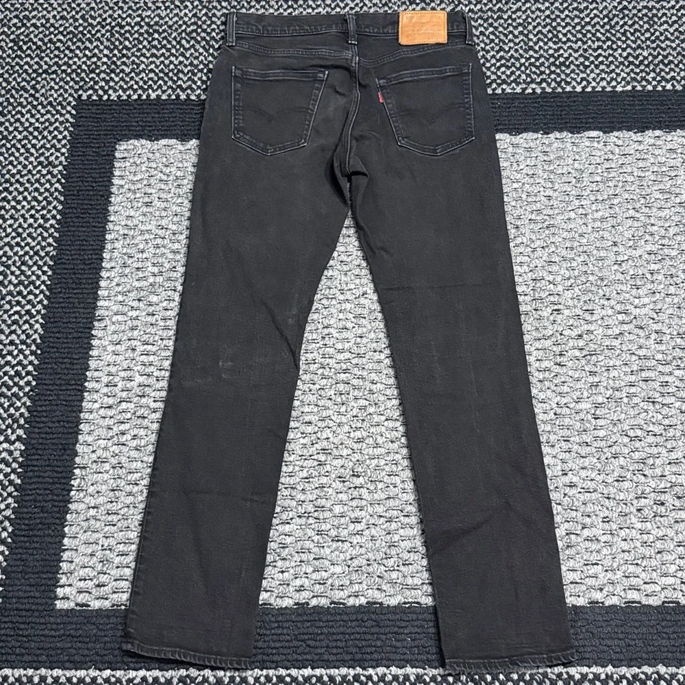 Levis straight slim